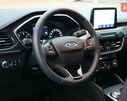 Красный Форд Куга, объемом двигателя 1.5 л и пробегом 48 тыс. км за 21190 $, фото 17 на Automoto.ua