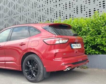 Червоний Форд Куга, об'ємом двигуна 2 л та пробігом 48 тис. км за 29555 $, фото 9 на Automoto.ua