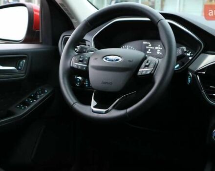 Красный Форд Куга, объемом двигателя 1.5 л и пробегом 48 тыс. км за 21190 $, фото 20 на Automoto.ua