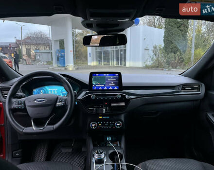 Форд Куга 2021 у Хмельницькому на Automoto.ua Червоний Форд Куга, об'ємом двигуна 1.5 л та пробігом 49 тис. км за 24700 $, фото 7 на Automoto.ua