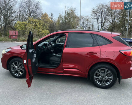 Форд Куга 2021 у Хмельницькому на Automoto.ua Червоний Форд Куга, об'ємом двигуна 1.5 л та пробігом 49 тис. км за 24700 $, фото 28 на Automoto.ua