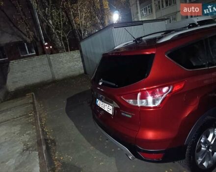 Красный Форд Куга, объемом двигателя 1.6 л и пробегом 157 тыс. км за 14400 $, фото 1 на Automoto.ua