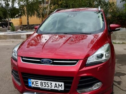 Красный Форд Куга, объемом двигателя 1.5 л и пробегом 190 тыс. км за 12800 $, фото 1 на Automoto.ua