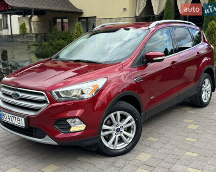 Червоний Форд Куга, об'ємом двигуна 2 л та пробігом 120 тис. км за 16900 $, фото 1 на Automoto.ua