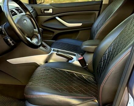 Форд Куга 2012 у Миколаєві на Automoto.ua Форд Куга, об'ємом двигуна 2 л та пробігом 215 тис. км за 11700 $, фото 7 на Automoto.ua