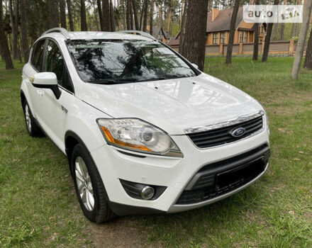 Форд Куга, объемом двигателя 2 л и пробегом 119 тыс. км за 12600 $, фото 3 на Automoto.ua