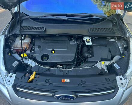Форд Куга, объемом двигателя 2 л и пробегом 189 тыс. км за 12700 $, фото 10 на Automoto.ua