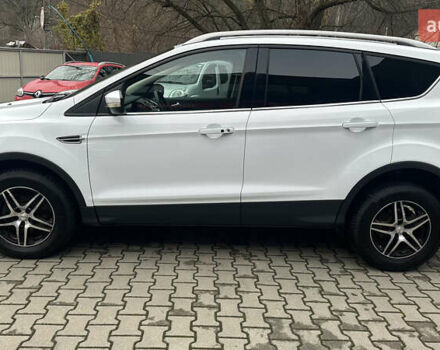 Форд Куга, объемом двигателя 1.6 л и пробегом 190 тыс. км за 13800 $, фото 5 на Automoto.ua