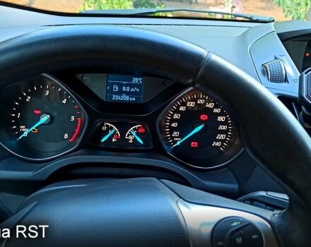 Форд Куга, объемом двигателя 2 л и пробегом 234 тыс. км за 14000 $, фото 8 на Automoto.ua