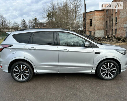 Форд Куга, объемом двигателя 2 л и пробегом 179 тыс. км за 18450 $, фото 7 на Automoto.ua