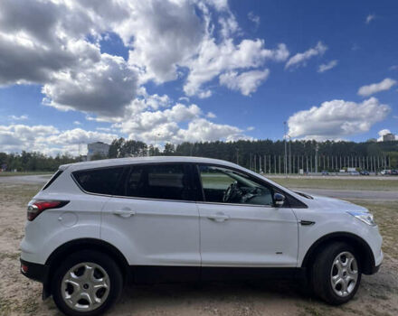 Форд Куга, объемом двигателя 2 л и пробегом 95 тыс. км за 17000 $, фото 22 на Automoto.ua