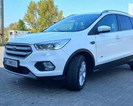 Форд Куга, объемом двигателя 2 л и пробегом 165 тыс. км за 15300 $, фото 1 на Automoto.ua