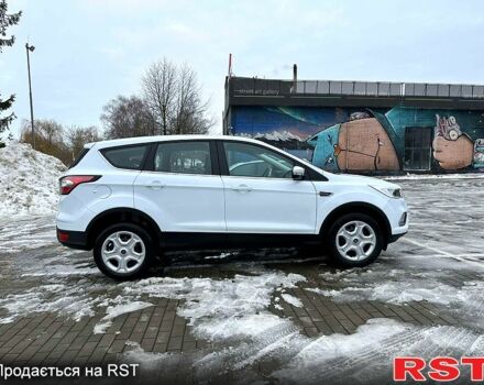 Форд Куга, объемом двигателя 2 л и пробегом 138 тыс. км за 18400 $, фото 2 на Automoto.ua