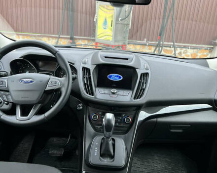 Форд Куга, объемом двигателя 1.5 л и пробегом 20 тыс. км за 22000 $, фото 14 на Automoto.ua