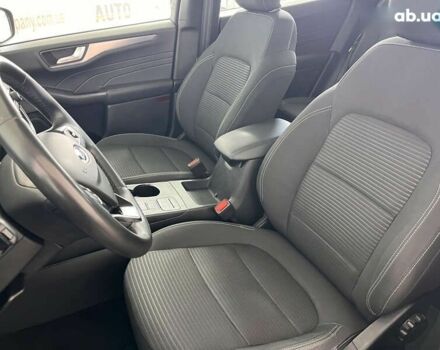 Форд Куга, объемом двигателя 1.5 л и пробегом 191 тыс. км за 20950 $, фото 6 на Automoto.ua