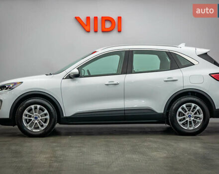 Форд Куга, объемом двигателя 1.5 л и пробегом 138 тыс. км за 20597 $, фото 2 на Automoto.ua