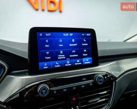 Форд Куга, объемом двигателя 1.5 л и пробегом 138 тыс. км за 20597 $, фото 15 на Automoto.ua