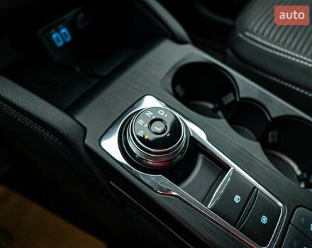 Форд Куга, объемом двигателя 1.5 л и пробегом 138 тыс. км за 20597 $, фото 18 на Automoto.ua