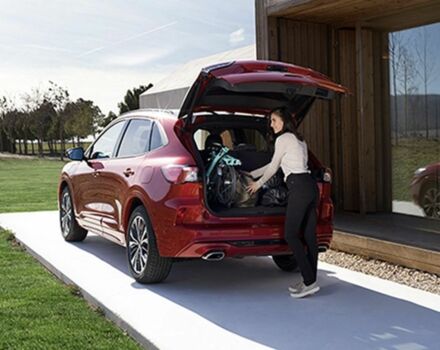 Форд Куга, объемом двигателя 0 л и пробегом 0 тыс. км за 30866 $, фото 4 на Automoto.ua