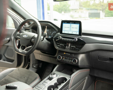 Форд Куга, объемом двигателя 1.5 л и пробегом 0 тыс. км за 30699 $, фото 6 на Automoto.ua