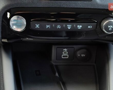 Форд Куга, объемом двигателя 2.49 л и пробегом 0 тыс. км за 39230 $, фото 18 на Automoto.ua