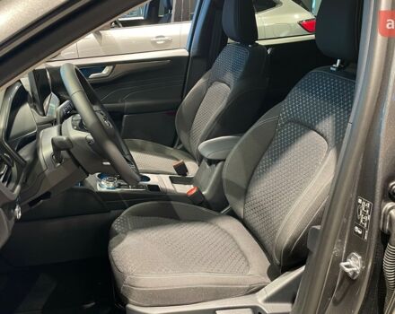 Форд Куга, объемом двигателя 1.5 л и пробегом 0 тыс. км за 32101 $, фото 20 на Automoto.ua