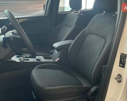 Форд Куга, объемом двигателя 1.5 л и пробегом 0 тыс. км за 30608 $, фото 15 на Automoto.ua