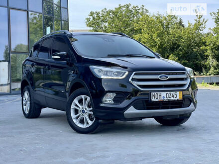 Форд Куга 2017 в Ровно на Automoto.ua Форд Куга, объемом двигателя 2 л и пробегом 161 тыс. км за 17350 $, фото 1 на Automoto.ua