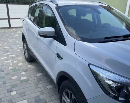 Форд Куга, объемом двигателя 2 л и пробегом 128 тыс. км за 19500 $, фото 1 на Automoto.ua