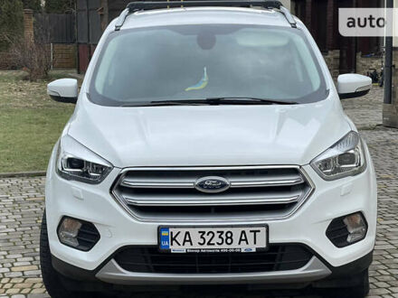 Форд Куга 2019 у Києві на Automoto.ua Форд Куга, об'ємом двигуна 2 л та пробігом 54 тис. км за 25000 $, фото 1 на Automoto.ua