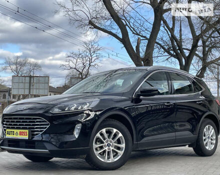 Форд Куга, объемом двигателя 1.5 л и пробегом 26 тыс. км за 24900 $, фото 1 на Automoto.ua