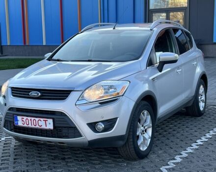 Серый Форд Куга, объемом двигателя 2 л и пробегом 290 тыс. км за 4400 $, фото 1 на Automoto.ua