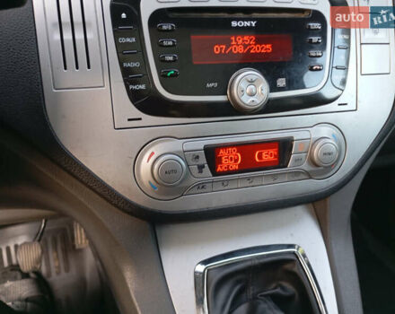 Серый Форд Куга, объемом двигателя 2 л и пробегом 268 тыс. км за 9199 $, фото 15 на Automoto.ua