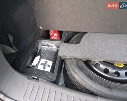 Сірий Форд Куга, об'ємом двигуна 2 л та пробігом 269 тис. км за 9200 $, фото 14 на Automoto.ua