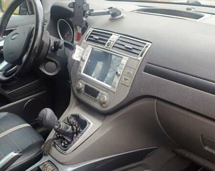 Сірий Форд Куга, об'ємом двигуна 2 л та пробігом 227 тис. км за 8500 $, фото 6 на Automoto.ua