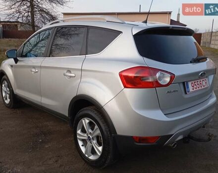 Сірий Форд Куга, об'ємом двигуна 2 л та пробігом 269 тис. км за 9200 $, фото 2 на Automoto.ua