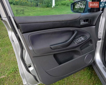 Серый Форд Куга, объемом двигателя 2 л и пробегом 268 тыс. км за 9199 $, фото 7 на Automoto.ua