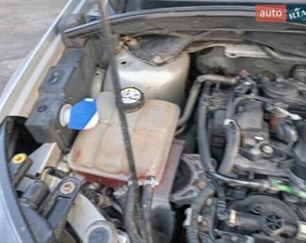 Сірий Форд Куга, об'ємом двигуна 2 л та пробігом 269 тис. км за 9200 $, фото 24 на Automoto.ua