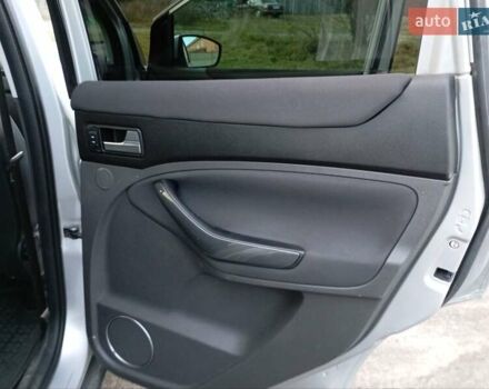 Сірий Форд Куга, об'ємом двигуна 2 л та пробігом 269 тис. км за 9200 $, фото 29 на Automoto.ua