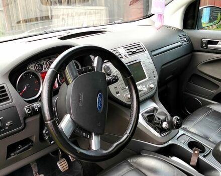 Сірий Форд Куга, об'ємом двигуна 2 л та пробігом 401 тис. км за 8000 $, фото 1 на Automoto.ua