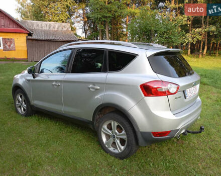 Сірий Форд Куга, об'ємом двигуна 2 л та пробігом 267 тис. км за 9300 $, фото 1 на Automoto.ua