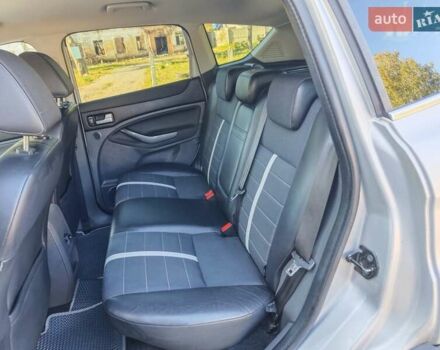 Серый Форд Куга, объемом двигателя 2 л и пробегом 260 тыс. км за 9950 $, фото 15 на Automoto.ua