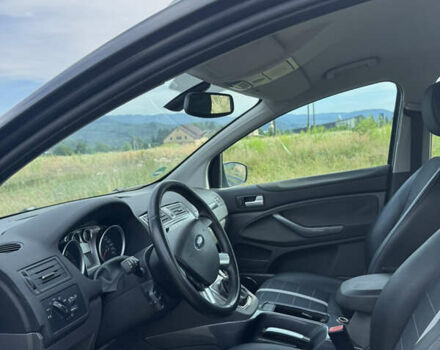 Сірий Форд Куга, об'ємом двигуна 2 л та пробігом 275 тис. км за 9500 $, фото 5 на Automoto.ua