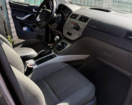 Форд Куга 2009 в Житомире на Automoto.ua Серый Форд Куга, объемом двигателя 2 л и пробегом 225 тыс. км за 9999 $, фото 3 на Automoto.ua