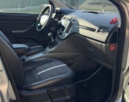 Сірий Форд Куга, об'ємом двигуна 2 л та пробігом 184 тис. км за 9600 $, фото 6 на Automoto.ua