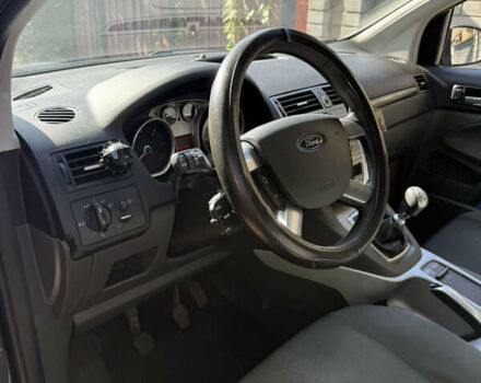 Форд Куга 2009 в Житомире на Automoto.ua Серый Форд Куга, объемом двигателя 2 л и пробегом 225 тыс. км за 9999 $, фото 1 на Automoto.ua