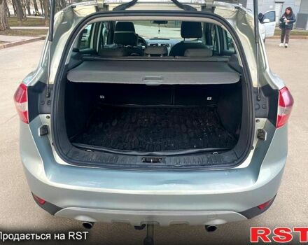 Серый Форд Куга, объемом двигателя 2 л и пробегом 250 тыс. км за 8800 $, фото 4 на Automoto.ua