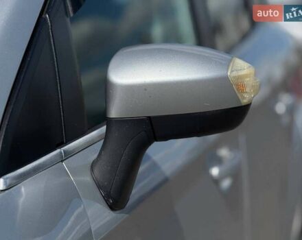 Серый Форд Куга, объемом двигателя 2.52 л и пробегом 115 тыс. км за 9900 $, фото 12 на Automoto.ua