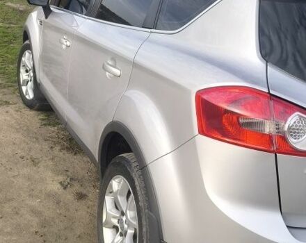 Серый Форд Куга, объемом двигателя 2.5 л и пробегом 230 тыс. км за 10300 $, фото 4 на Automoto.ua