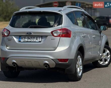 Серый Форд Куга, объемом двигателя 2.52 л и пробегом 115 тыс. км за 9900 $, фото 13 на Automoto.ua